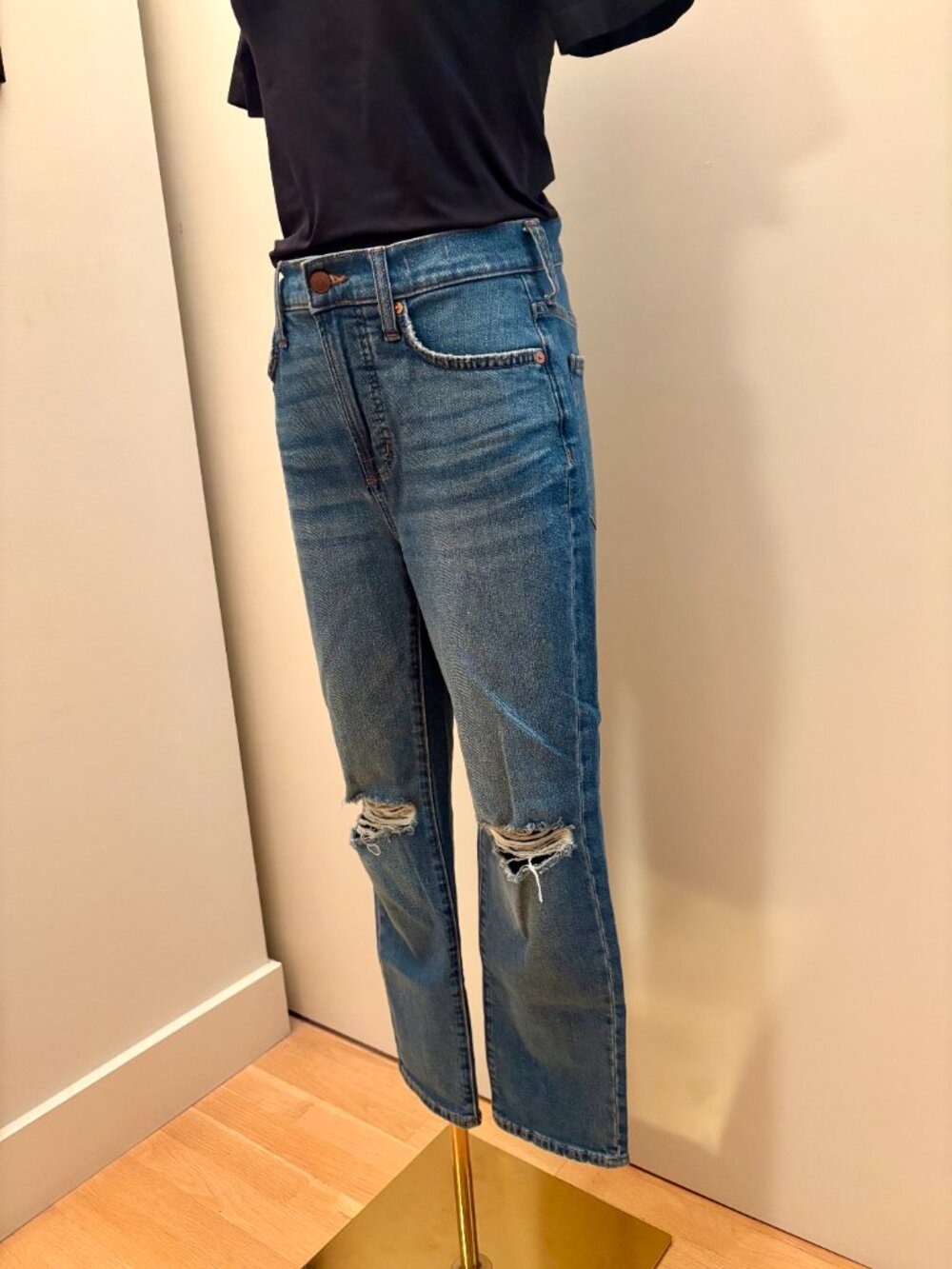 Madewell - The Perfect Vintage Jean in Medium Blue - 26 - Picture 3 of 9